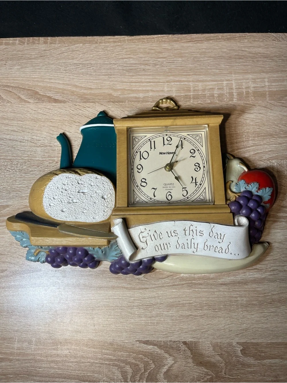 Vtg retro wall clock kitchen clock working